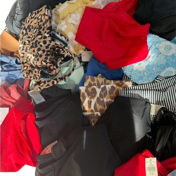 Aerie Women's Swim Bikinis- 45 pieces mix of tops and bottoms - Picture 3 of 8